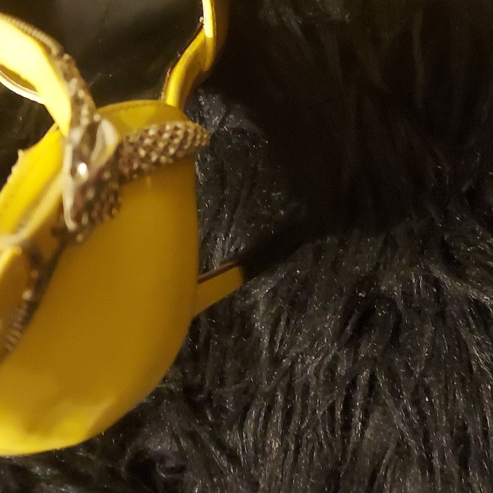 High heels - Picture 3 of 6